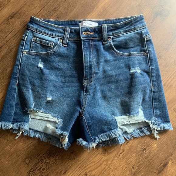 Zenana Distressed Denim Shorts - Picture 1 of 4
